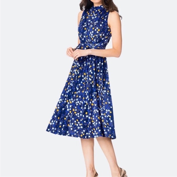 Leota Dresses & Skirts - Leota Mindy Shirred Midi Dress In Woodberry Size Large